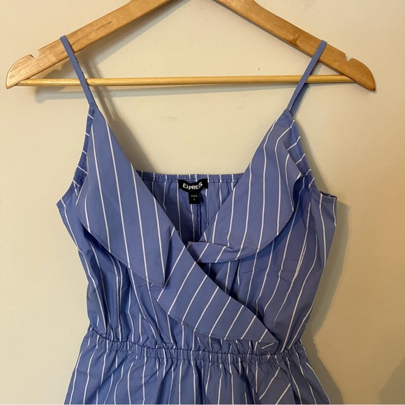 Express Blue & White Pinstripe Ruffle Wrap Dress | NWT  Small - Picture 3 of 9